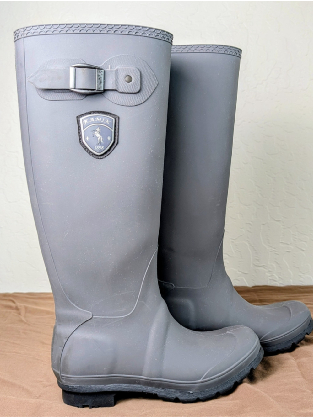 Kamik Womens Rain Boots Size 6 Gray Matte Waterproof Tall Riding Style Boots